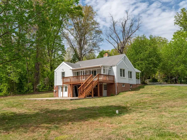 4973 Richmond Rd, Keswick, VA 22947