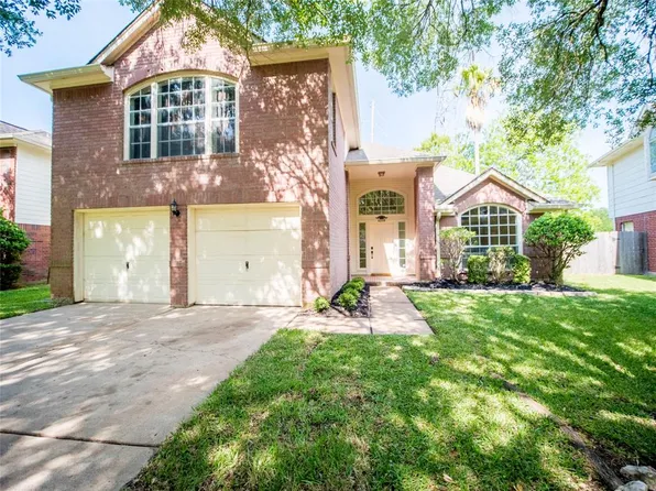 4210 W Meadows Dr, Sugar Land, TX 77479