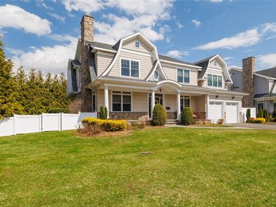 99 Yale Place, Rockville Centre, NY, 11570