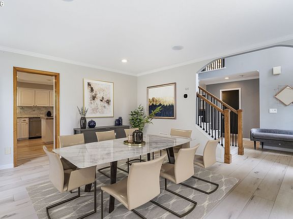 4th image of 10210 NW Engleman St