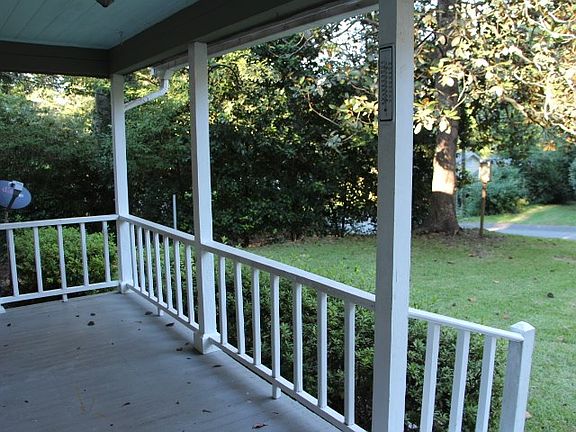 2nd image of 1100 Carraway St