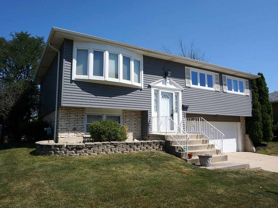 1st image of 7442 163rd St