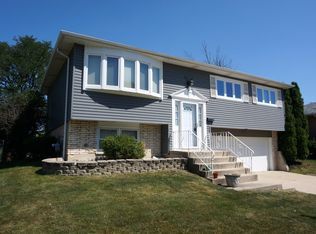7442 163rd St, Tinley Park, IL 60477