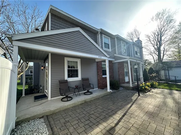 4757 Sabre Ln, Manlius, NY 13104