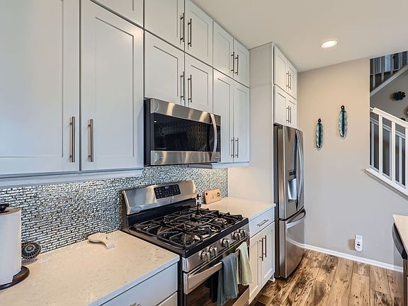 5th image of 11037 E 28th Pl