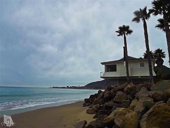 2nd image of 3386 Pacific Coast Hwy