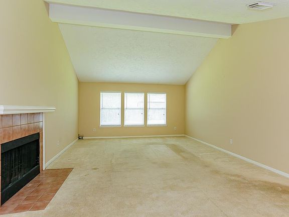 3rd image of 13203 Rosstown Dr