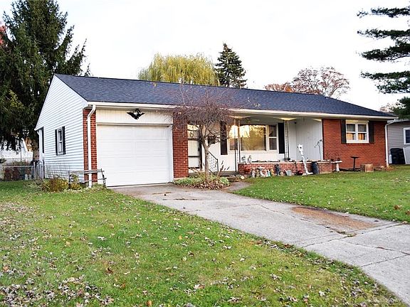 2nd image of 835 Terry Ln