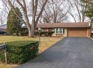 1483 Kensington Dr, Bellbrook, OH 45305