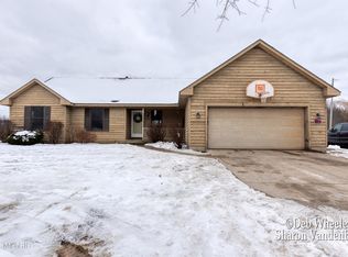 8156 Timpson Ave SE, Alto, MI 49302