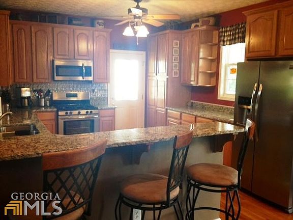 4th image of 3110 Springside Ct