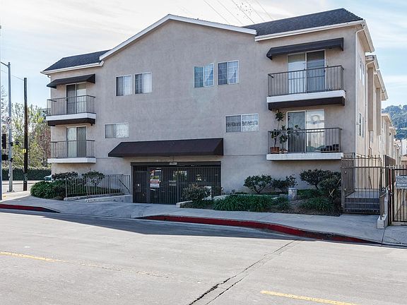 2nd image of 4189 N Vineland Ave #105