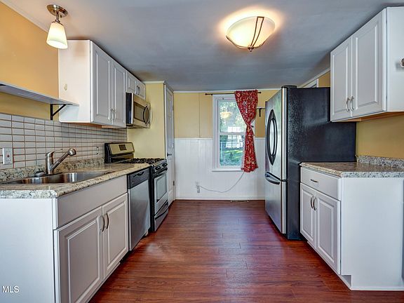 4th image of 1617 7th Avenue