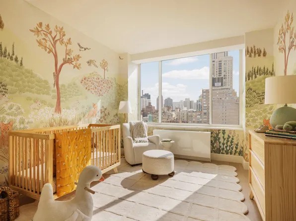 400 East 84th Street image 7 of 8