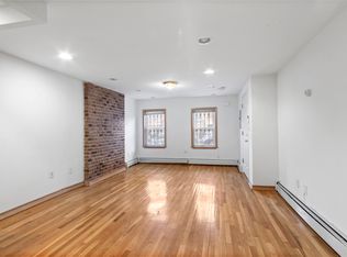 372 11th St, Brooklyn, NY 11215