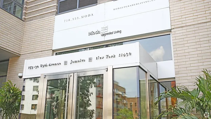 Rented by The Dermot Realty Management Company | media 15