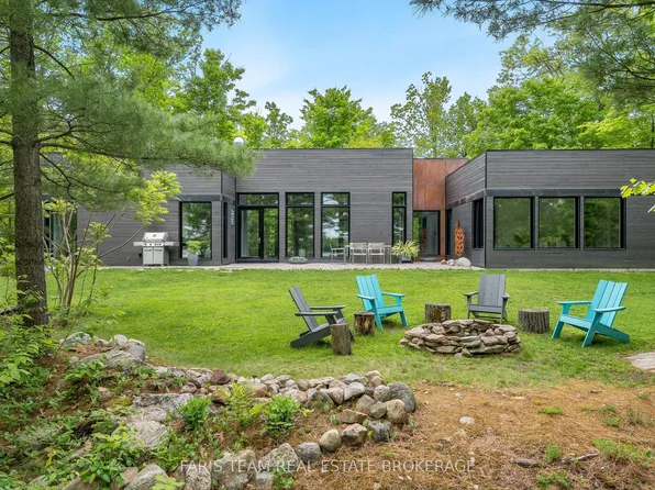 3870 Darling Island Rd, Severn, ON L0K 1E0