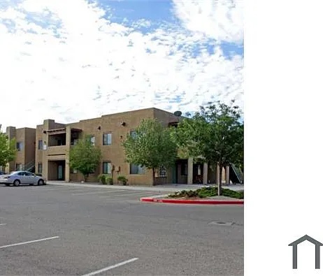 700 Eubank Blvd SE — Photo 4