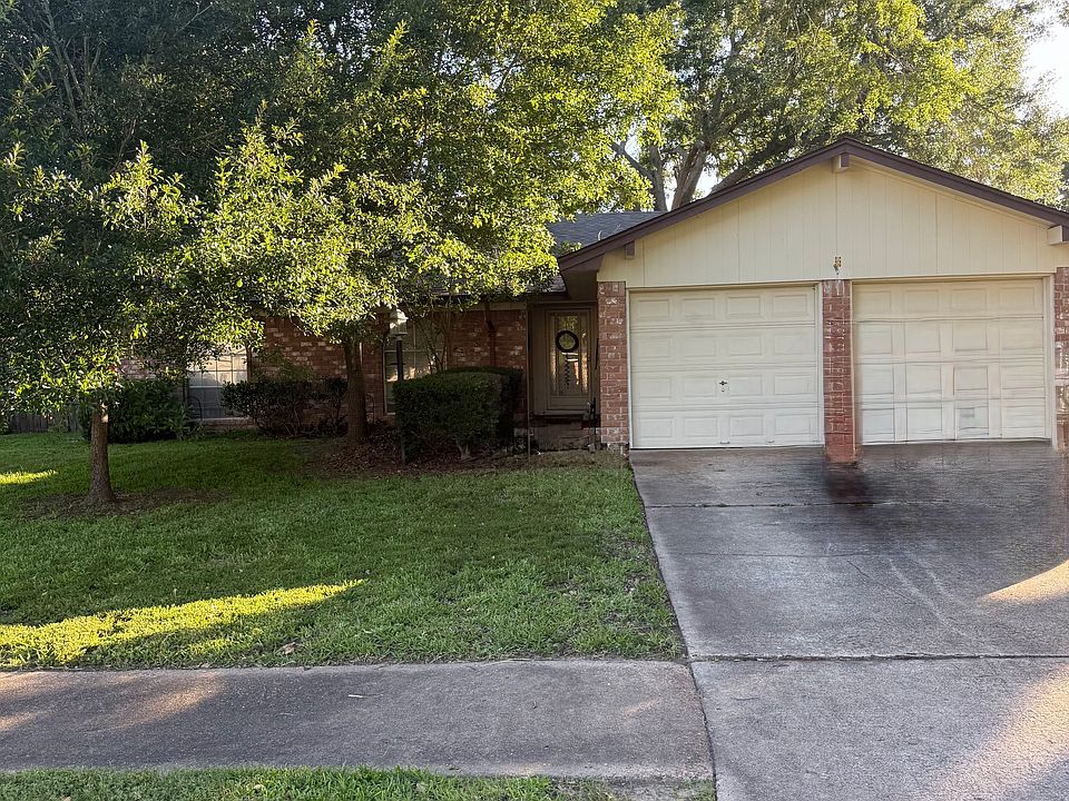 1st image of 406 Pickford Dr