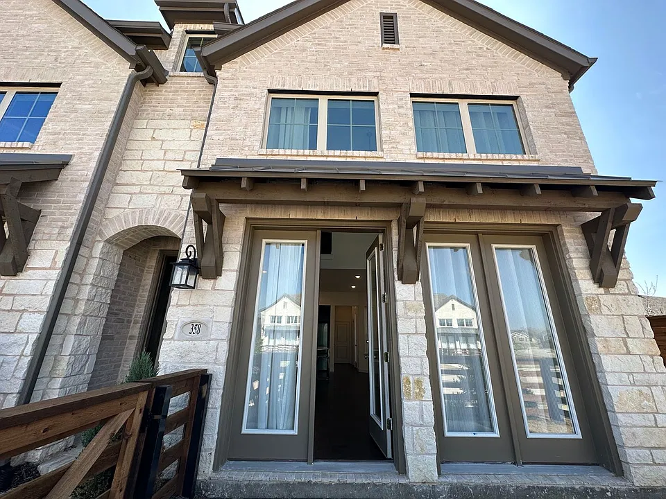 358 Somerville Dr