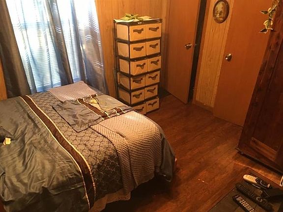 4th image of 324 Lee Dr
