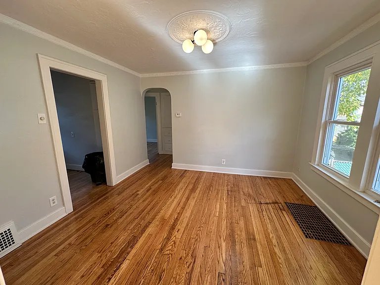 385 Vester St #2 — Photo 12
