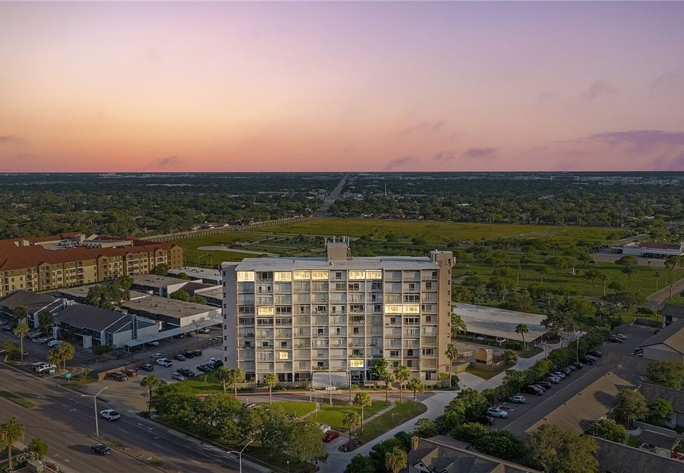 1st image of 4600 Ocean Dr APT 307