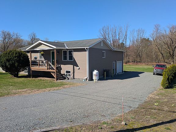 4th image of 62 Gentes Rd