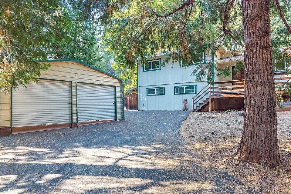 1st image of 26413 Meadow Dr