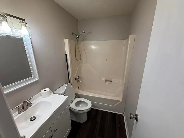 317 Longview Dr — Photo 7