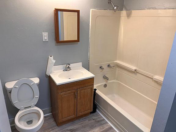 2nd image of 378 8th St #1