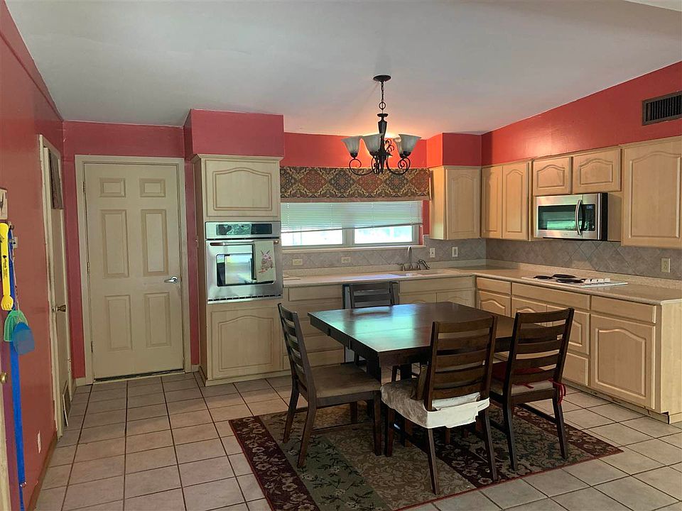 1st image of 1031 Louise Ln