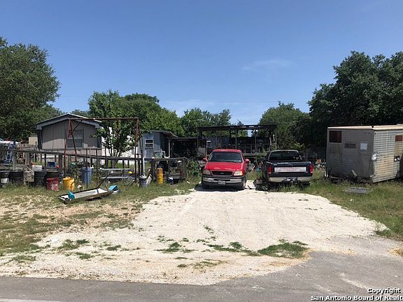 2nd image of 656 E Borgfeld Dr