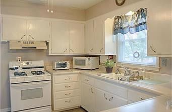 5th image of 8600 E 52nd St