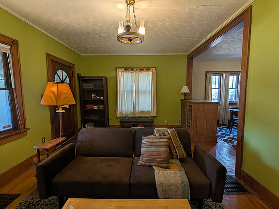 3rd image of 1141 Campeau St