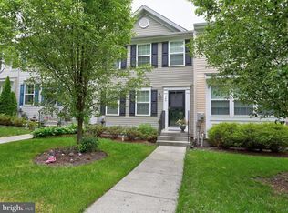 369 Dickens Dr, Lancaster, PA 17603