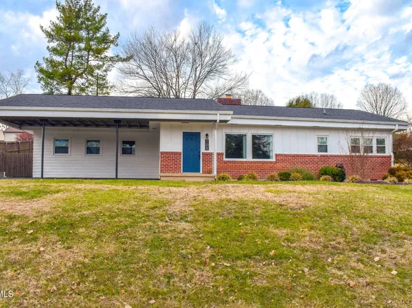 105 Lowry Ln, Bristol, TN 37620