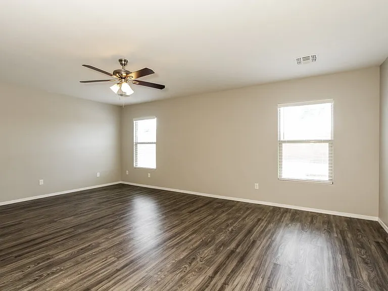 7529 W Saint Kateri Dr — Photo 8