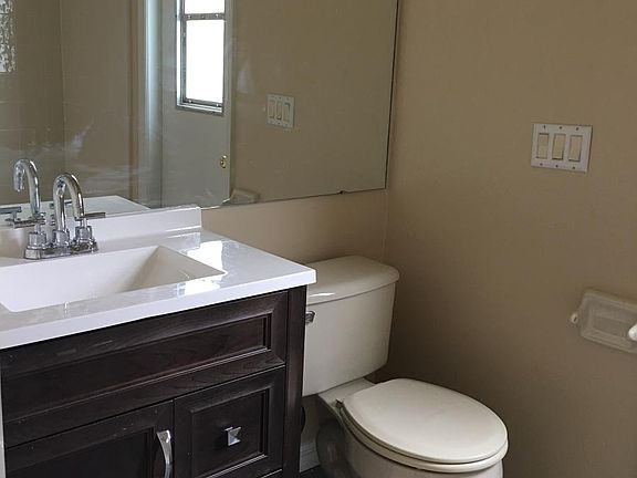 3rd image of 14056 Magnolia Glen Cir