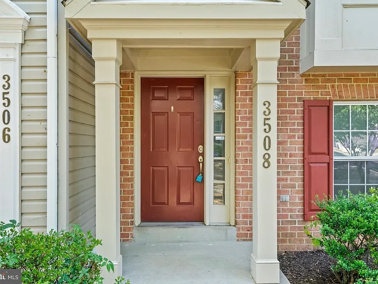 3508 Clay Creek Ct — Photo 4