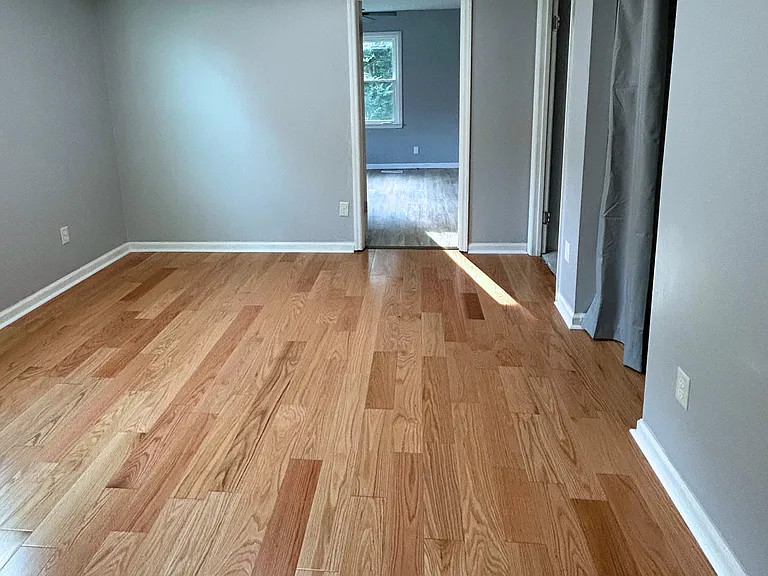 2711 Benton Ave — Photo 8