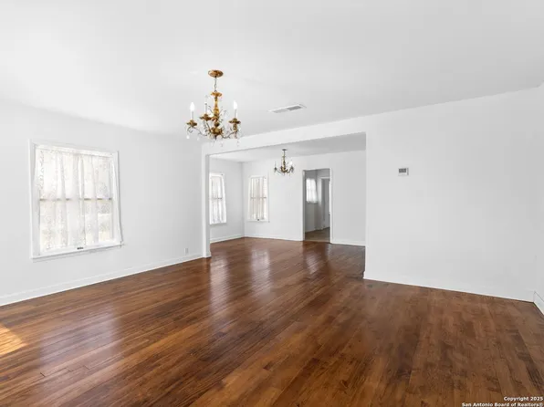 1803 Steves Ave, San Antonio, TX 78210