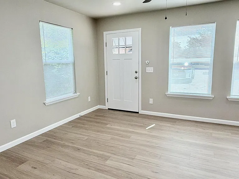 20 Sarasue Ln — Photo 4