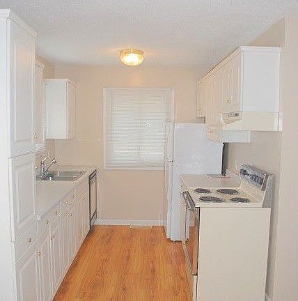 5th image of 2086 Ivy St