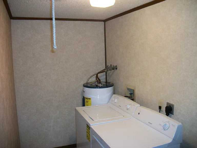Cedargate Apartments — Photo 11