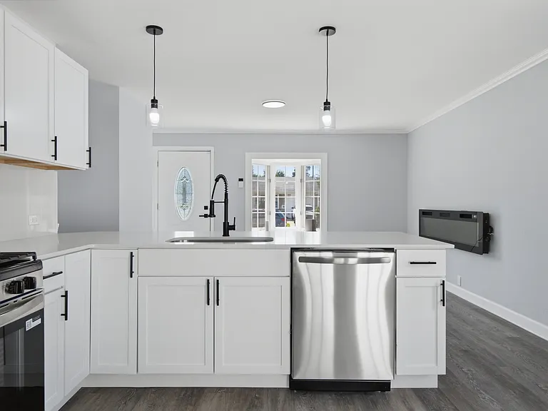 407 Laurel Ave — Photo 9