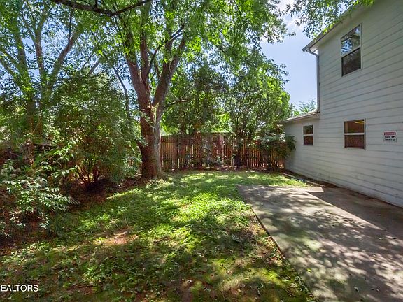 4th image of 808 Black Rock Cir