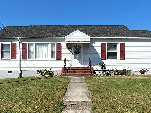 2nd image of 2307 Peach St