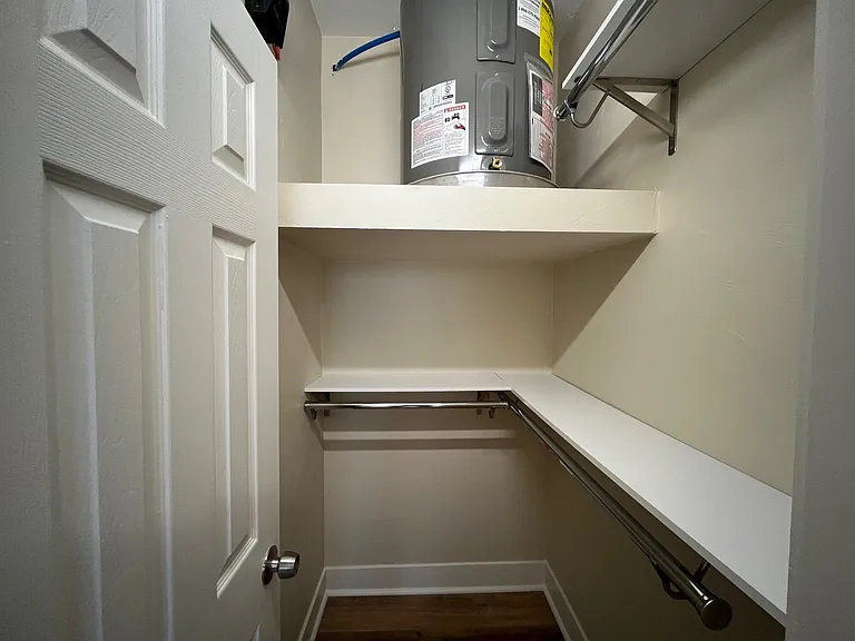 200 Amber St — Photo 29
