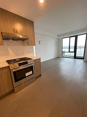 Rented by YouYork Management LLC | media 25